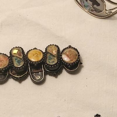 Jewelry lot including Some Vintage Jewelry including Silver Plated