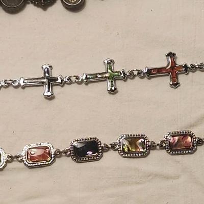 Jewelry lot including Some Vintage Jewelry including Silver Plated