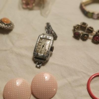 Jewelry lot including Some Vintage Jewelry including Pink Fenton ring holder