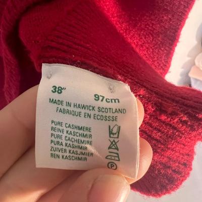 100% Cashmere Sweaters and More - Women’s Size Small to Medium (P-DZ)
