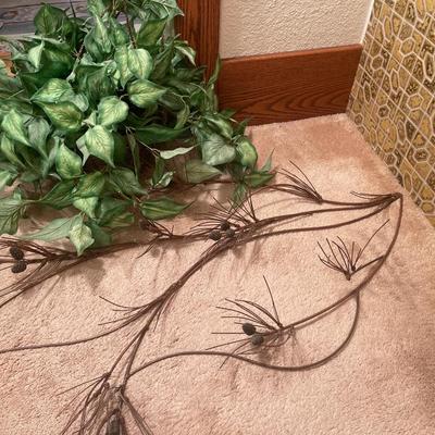 U2-Metal wall art and hanging faux plant