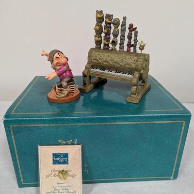 Walt Disney Collection Snow White "Humph"