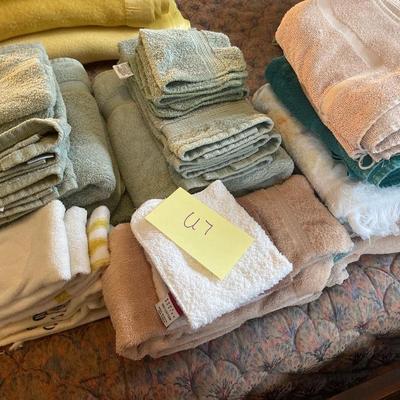 U7-Large towel lot