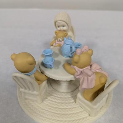 Snowbabies Department 56 "Teddy Bear Tea" Figurine