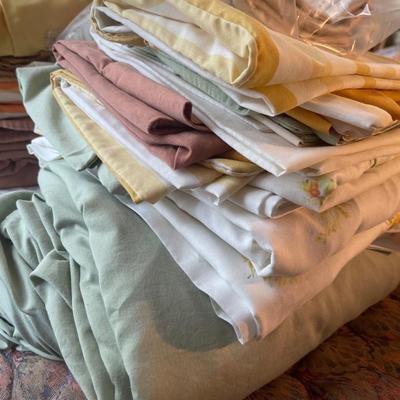 U8- Sheets and Pillowcases