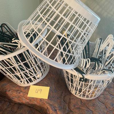 U9-Laundry baskets x three and plastic hangers