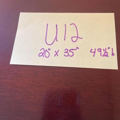 U12- Dresser
