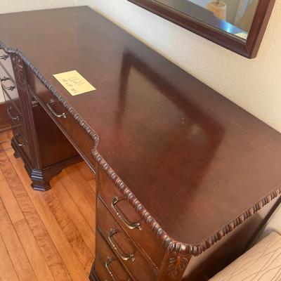 U21-Desk