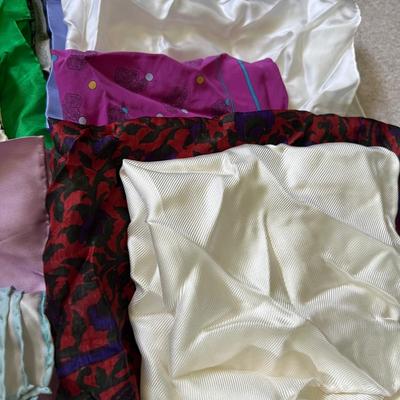 Lot of 15 Silk Men's Suits Pocket Squares