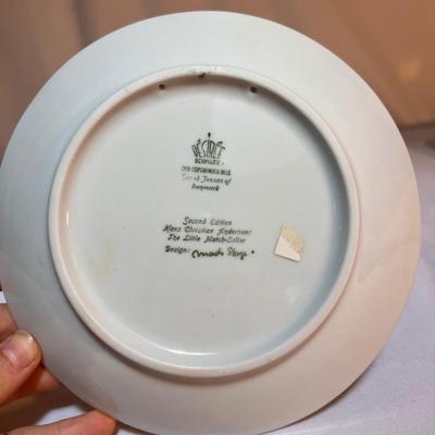 Royal Copenhagen Collectible Plates and More (P-DZ)