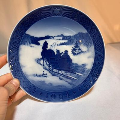 Royal Copenhagen Collectible Plates and More (P-DZ)