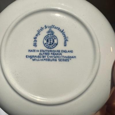 Royal Copenhagen Collectible Plates and More (P-DZ)