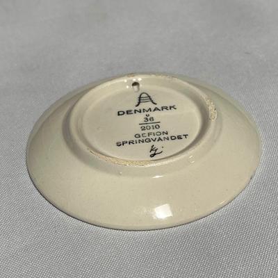 Royal Copenhagen Collectible Plates and More (P-DZ)