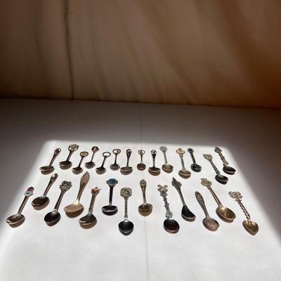 Sterling & Nickel Silver Collectible Spoons and More (P-DZ)