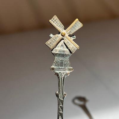 Sterling & Nickel Silver Collectible Spoons and More (P-DZ)