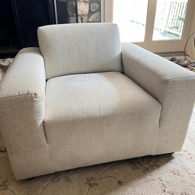 Lounging Armchair - Neutral Color, Super Comfortable!