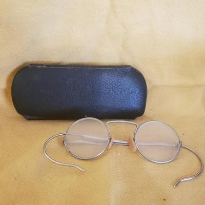 Antique Opera Glasses & Eyeglasses