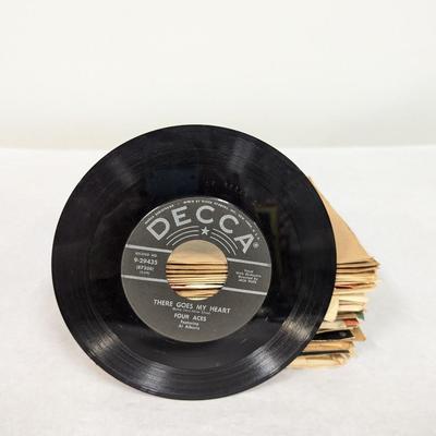 Vintage 45 Records Frank Sinatra Patsy Cline The Supremes & More Artists Lot 1