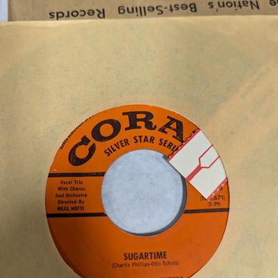 Vintage 45 Records Frank Sinatra Patsy Cline The Supremes & More Artists Lot 1