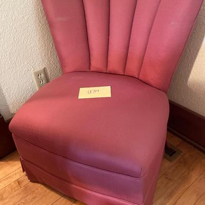 U34-Chair plus Art