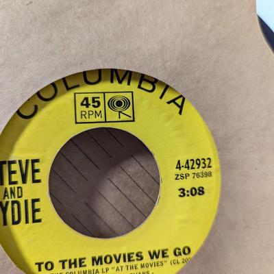 Vintage 45 Records Patsy Cline The Beatles The Beach Boys & Various Artists