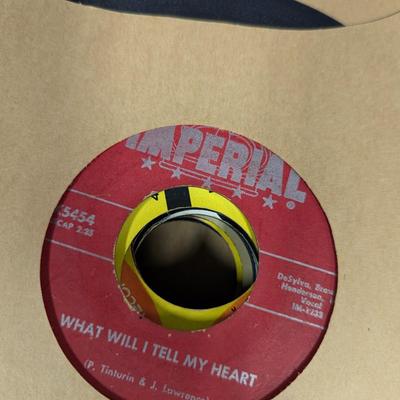 Vintage 45 Records Patsy Cline The Beatles The Beach Boys & Various Artists