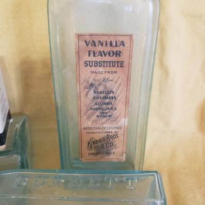 Lot of 4 Antique Bottles & Eye bath