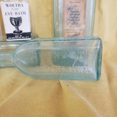 Lot of 4 Antique Bottles & Eye bath