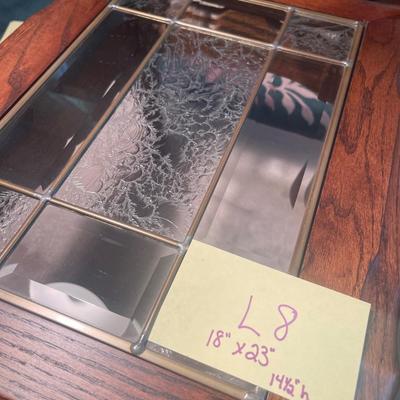 L8-pair of small end tables