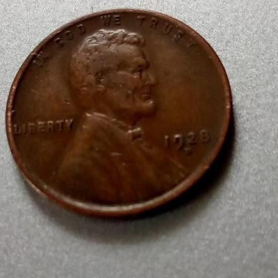 LOT 105 1928-D LINCOLN CENT