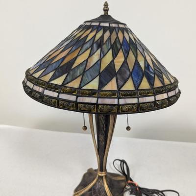 Vintage Quoizel Stained Glass Lamp