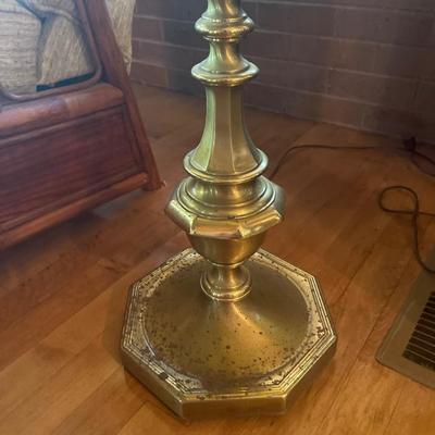P5-Glass surface lamp table