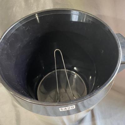 Beautiful ice bucket