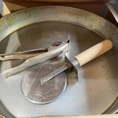 Make your own deep dish pizza