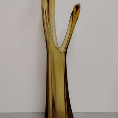 Viking 3 finger pulled vase