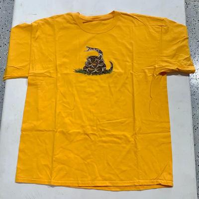 “Don’t Tread on Me” Tee Shirt w/ Rattlesnake