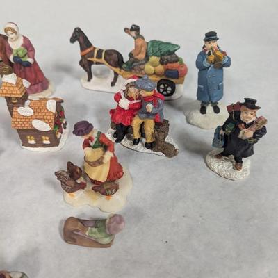 Ceramic/Porcelain Christmas Figurines
