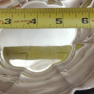2 silver plate and 2 glass bowls