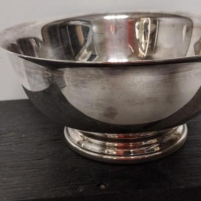2 silver plate and 2 glass bowls