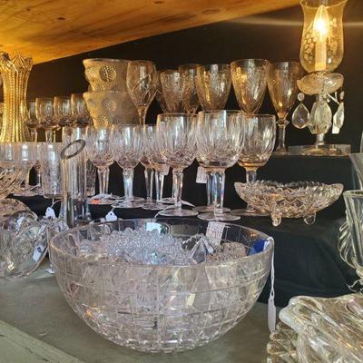 Crystal table