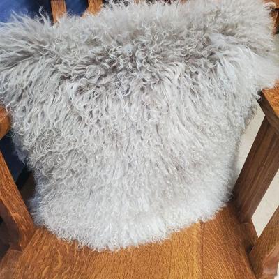 fuzzy pillow 