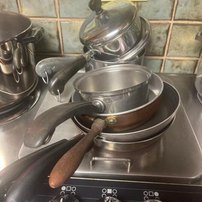 K22-Pots and pans