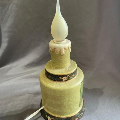 Small chicken lamp