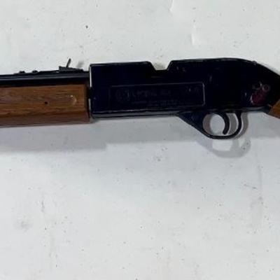 Vintage Crosman Model 760 BB Gun