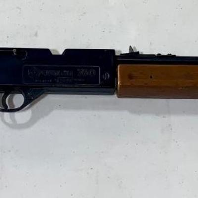 Vintage Crosman Model 760 BB Gun