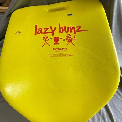 Lazy bunz floatie