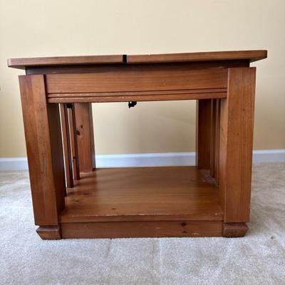 A Great Coffee Table with a Raising Top