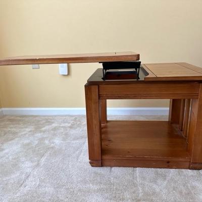 A Great Coffee Table with a Raising Top