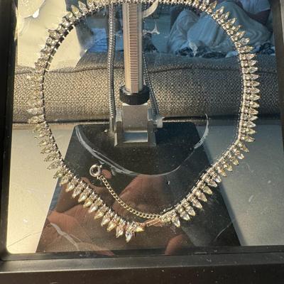 Ladies Stoned Necklace in presentation Case