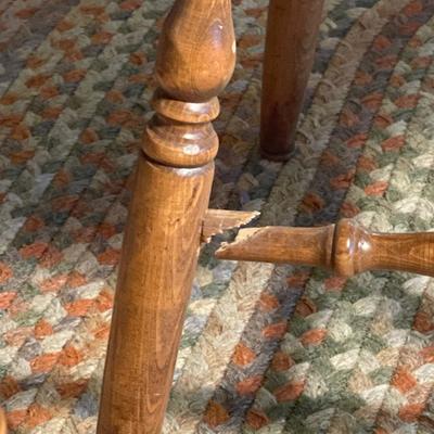 Z12-Kitchen Table with 2 Leaves and 4 Chairs